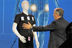 画像ギャラリー No.008のサムネイル画像 / IntelがCES 2015でアピールしたのは,最新CPUではなくRealSenseとウェアラブル機器向け超小型コンピュータだった