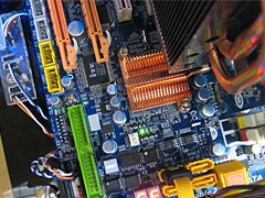 画像ギャラリー No.004のサムネイル画像 / ［COMPUTEX 2008＃01］GIGABYTE，ゲーマー＆オーバークロッカー向けP45マザーを公開