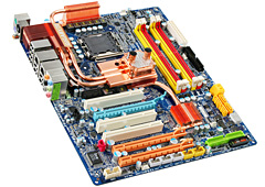 画像ギャラリー No.004のサムネイル画像 / GIGABYTE，ゲーマー＆OCer向けP45マザーボードを発売