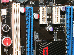 画像ギャラリー No.005のサムネイル画像 / ［COMPUTEX 2008＃25］ASUSの「R.O.G」は，ゲーマー向けとオーバークロッカ−向けの2ラインナップへ分化