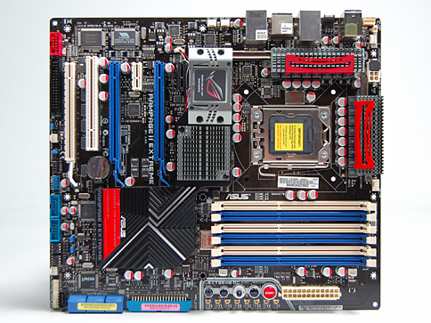 画像ギャラリー No.003のサムネイル画像 / 写真で見る，ASUSのゲーマー向けX58マザーボード「Rampage II Extreme」