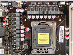 画像ギャラリー No.006のサムネイル画像 / 写真で見る，ASUSのゲーマー向けX58マザーボード「Rampage II Extreme」