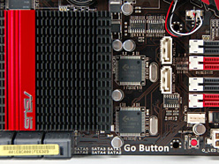 画像ギャラリー No.019のサムネイル画像 / ASUS「R.O.G.」のP55モデル「Maximus III Formula」。実機の特徴を細かくチェックする