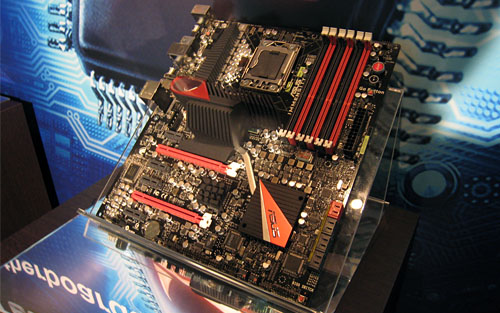 画像ギャラリー No.010のサムネイル画像 / ［COMPUTEX］「Turbo Unlocker」そして次世代R.O.G.マザー「Immensity」。ASUSの技術説明会レポート
