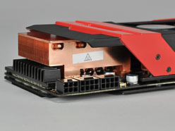 画像ギャラリー No.015のサムネイル画像 / HD 5870×2搭載のシングルカード「ARES」レビュー。“史上最速のコレクターズアイテム”を堪能する