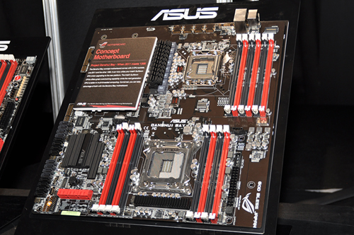 画像ギャラリー No.001のサムネイル画像 / ［COMPUTEX］ASUS，LGA2011＆LGA1366ツインソケットの「R.O.G.」コンセプトマザーボード「Danshui Bay」を披露