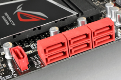 画像ギャラリー No.021のサムネイル画像 / 「AMD FX」対応のASUS製ゲーマー向けマザーボード「Crosshair V Formula」を概観してみる