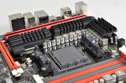画像ギャラリー No.028のサムネイル画像 / 「AMD FX」対応のASUS製ゲーマー向けマザーボード「Crosshair V Formula」を概観してみる