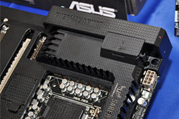 画像ギャラリー No.039のサムネイル画像 / ASUS，次世代R.O.G.マザー「Maximus V」など「Z77」チップセット搭載製品を予告。独自機能の解説も