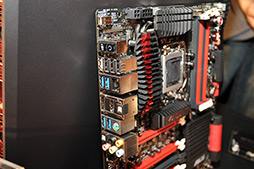 画像ギャラリー No.007のサムネイル画像 / ［COMPUTEX］ASUS，「R.O.G.」ブランドのマザーボードやグラフィックスカードなどを発表＆展示