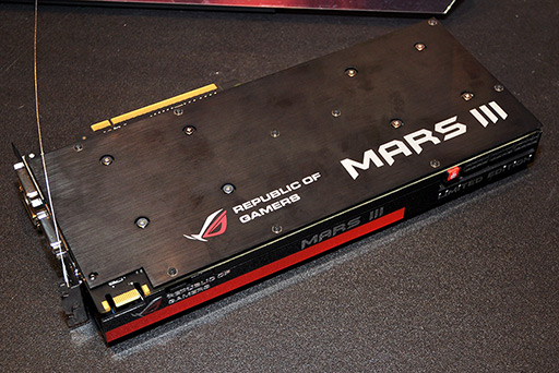 画像ギャラリー No.019のサムネイル画像 / ［COMPUTEX］ASUS，「R.O.G.」ブランドのマザーボードやグラフィックスカードなどを発表＆展示