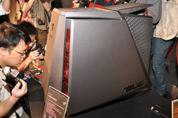 画像ギャラリー No.037のサムネイル画像 / ［COMPUTEX］ASUS，「R.O.G.」ブランドのマザーボードやグラフィックスカードなどを発表＆展示