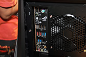 画像ギャラリー No.039のサムネイル画像 / ［COMPUTEX］ASUS，「R.O.G.」ブランドのマザーボードやグラフィックスカードなどを発表＆展示