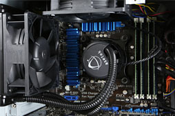 画像ギャラリー No.017のサムネイル画像 / ASUS国内初投入のゲーマー向けデスクトップPCを試す。「量販店で買えるハイエンドPC」の実力はいかに