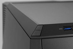 画像ギャラリー No.037のサムネイル画像 / ASUS国内初投入のゲーマー向けデスクトップPCを試す。「量販店で買えるハイエンドPC」の実力はいかに