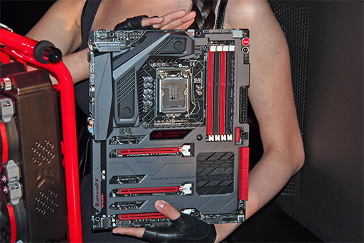 画像ギャラリー No.003のサムネイル画像 / ［COMPUTEX］ゲーマー向けマザーボードのMini-ITXモデルや，液冷＋空冷のGPUなど，注目製品が目白押しの「R.O.G.」プレスカンファレンス詳報