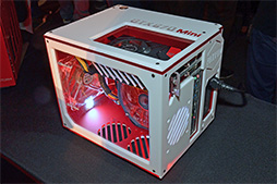 画像ギャラリー No.020のサムネイル画像 / ［COMPUTEX］ゲーマー向けマザーボードのMini-ITXモデルや，液冷＋空冷のGPUなど，注目製品が目白押しの「R.O.G.」プレスカンファレンス詳報