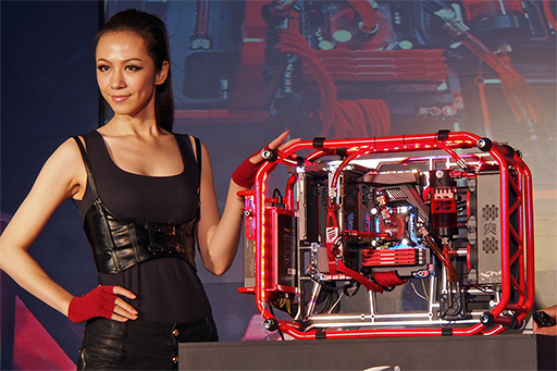 画像ギャラリー No.028のサムネイル画像 / ［COMPUTEX］ゲーマー向けマザーボードのMini-ITXモデルや，液冷＋空冷のGPUなど，注目製品が目白押しの「R.O.G.」プレスカンファレンス詳報