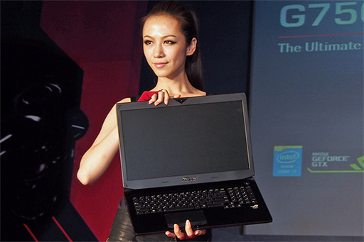画像ギャラリー No.034のサムネイル画像 / ［COMPUTEX］ゲーマー向けマザーボードのMini-ITXモデルや，液冷＋空冷のGPUなど，注目製品が目白押しの「R.O.G.」プレスカンファレンス詳報
