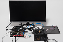 画像ギャラリー No.053のサムネイル画像 / 【PR】PCゲーマーのための「超小型ゲームPC」自作講座。カード長170mmのASUS製GTX 760カードなら,PCはここまで小さくできる