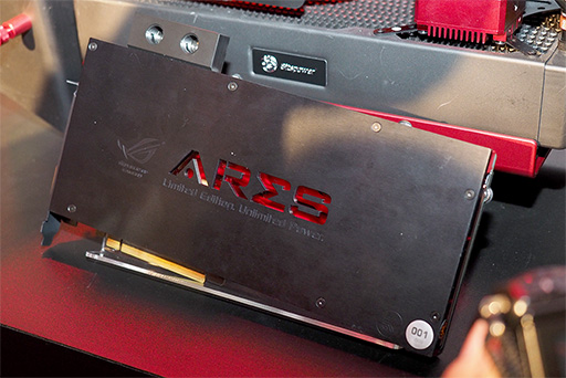 画像ギャラリー No.002のサムネイル画像 / ［COMPUTEX］1スロット仕様のデュアルR9 290Xカードや27インチのG-SYNC対応液晶ディスプレイに注目。R.O.G.のゲーマー向け製品詳報（後編）