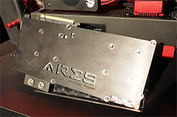 画像ギャラリー No.004のサムネイル画像 / ［COMPUTEX］1スロット仕様のデュアルR9 290Xカードや27インチのG-SYNC対応液晶ディスプレイに注目。R.O.G.のゲーマー向け製品詳報（後編）