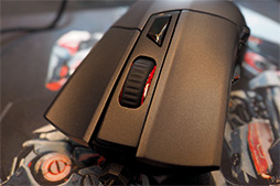画像ギャラリー No.011のサムネイル画像 / ［COMPUTEX］1スロット仕様のデュアルR9 290Xカードや27インチのG-SYNC対応液晶ディスプレイに注目。R.O.G.のゲーマー向け製品詳報（後編）