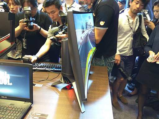 画像ギャラリー No.006のサムネイル画像 / ［COMPUTEX］「Skylake」搭載の小型デスクトップPCやG-SYNC対応の湾曲液晶ディスプレイなど，ASUSがゲーマー向け製品多数を発表