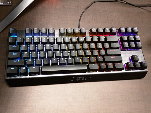 画像ギャラリー No.008のサムネイル画像 / ［COMPUTEX］「Skylake」搭載の小型デスクトップPCやG-SYNC対応の湾曲液晶ディスプレイなど，ASUSがゲーマー向け製品多数を発表