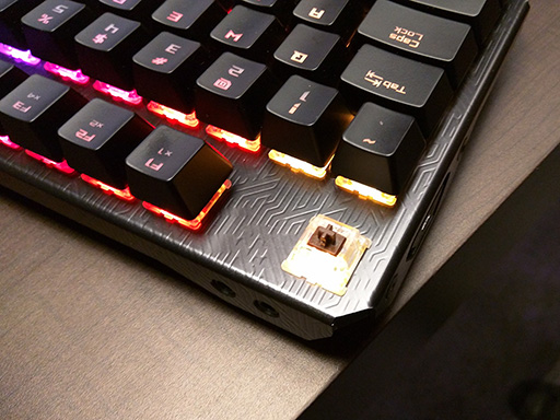 画像ギャラリー No.009のサムネイル画像 / ［COMPUTEX］「Skylake」搭載の小型デスクトップPCやG-SYNC対応の湾曲液晶ディスプレイなど，ASUSがゲーマー向け製品多数を発表