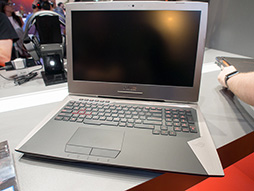 画像ギャラリー No.011のサムネイル画像 / ［IFA 2015］ASUS，ゲーマー向けでは世界初の液冷対応ノートPCを発表。垂直100Hz＆G-SYNC対応の湾曲ディスプレイにも注目集まる