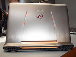 画像ギャラリー No.012のサムネイル画像 / ［IFA 2015］ASUS，ゲーマー向けでは世界初の液冷対応ノートPCを発表。垂直100Hz＆G-SYNC対応の湾曲ディスプレイにも注目集まる
