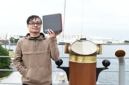 画像ギャラリー No.009のサムネイル画像 / 【PR】世界初! ASUSのデスクトップPC「ROG GR6」を戦艦三笠艦内に設置し,三笠を操艦するの巻