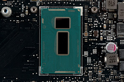 画像ギャラリー No.022のサムネイル画像 / 【PR】世界初! ASUSのデスクトップPC「ROG GR6」を戦艦三笠艦内に設置し,三笠を操艦するの巻