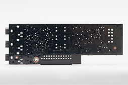 画像ギャラリー No.013のサムネイル画像 / Mini-ITXに対応したSkylake対応のR.O.G.マザーボード「MAXIMUS VIII IMPACT」。相変わらずの高い機能性は要チェックだ