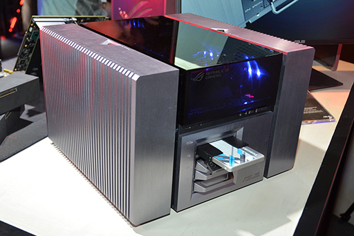画像ギャラリー No.005のサムネイル画像 / ［COMPUTEX］R.O.G.がモジュール型ゲームPCやGTX 1080 SLI搭載の小型PCを披露。ASUSの偉い人にその特徴とコンセプトを聞いてきた