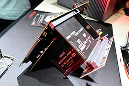 画像ギャラリー No.010のサムネイル画像 / ［COMPUTEX］R.O.G.がモジュール型ゲームPCやGTX 1080 SLI搭載の小型PCを披露。ASUSの偉い人にその特徴とコンセプトを聞いてきた
