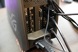 画像ギャラリー No.028のサムネイル画像 / ［COMPUTEX］R.O.G.がモジュール型ゲームPCやGTX 1080 SLI搭載の小型PCを披露。ASUSの偉い人にその特徴とコンセプトを聞いてきた