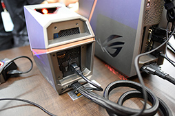画像ギャラリー No.029のサムネイル画像 / ［COMPUTEX］R.O.G.がモジュール型ゲームPCやGTX 1080 SLI搭載の小型PCを披露。ASUSの偉い人にその特徴とコンセプトを聞いてきた