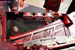 画像ギャラリー No.012のサムネイル画像 / ［COMPUTEX］ASUSのエンジニアに聞く「ROG XG Station 2」。Thunderbolt 3＋αでつながる外付けグラフィックスボックスの仕組みとは