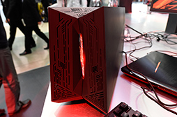 画像ギャラリー No.013のサムネイル画像 / ［COMPUTEX］ASUSのエンジニアに聞く「ROG XG Station 2」。Thunderbolt 3＋αでつながる外付けグラフィックスボックスの仕組みとは
