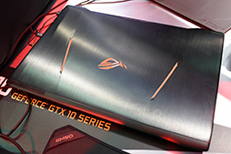 画像ギャラリー No.014のサムネイル画像 / ［COMPUTEX］ASUSのエンジニアに聞く「ROG XG Station 2」。Thunderbolt 3＋αでつながる外付けグラフィックスボックスの仕組みとは