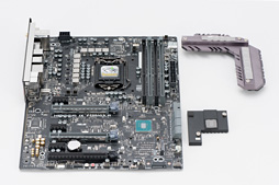 画像ギャラリー No.029のサムネイル画像 / 「ROG MAXIMUS IX FORMULA」を細かく見てみる。Z270搭載のゲーマー向けフラグシップマザーボードはありやなしや?