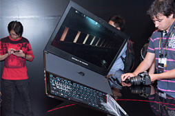 画像ギャラリー No.006のサムネイル画像 / ［COMPUTEX］GTX 1080搭載の薄型ノートPCやHDR対応の液晶ディスプレイなど，注目の製品が多数登場したASUS ROGプレスイベントレポート