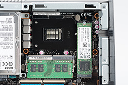 画像ギャラリー No.017のサムネイル画像 / 初代PS3より小さなASUSのゲームPC「ROG GR8 II」をテスト。GTX 1060 3GB+i7-7700搭載でMMORPGも実用的に遊べる