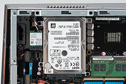 画像ギャラリー No.018のサムネイル画像 / 初代PS3より小さなASUSのゲームPC「ROG GR8 II」をテスト。GTX 1060 3GB+i7-7700搭載でMMORPGも実用的に遊べる
