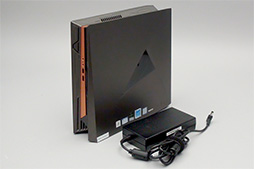 画像ギャラリー No.035のサムネイル画像 / 初代PS3より小さなASUSのゲームPC「ROG GR8 II」をテスト。GTX 1060 3GB+i7-7700搭載でMMORPGも実用的に遊べる