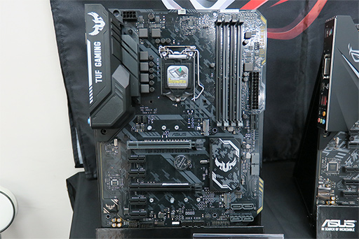 画像ギャラリー No.012のサムネイル画像 / ASUSがIntel H370・B360・H310搭載のゲーマー向けマザー9製品を発表。「高耐久が売りの入門モデル」が拡充に