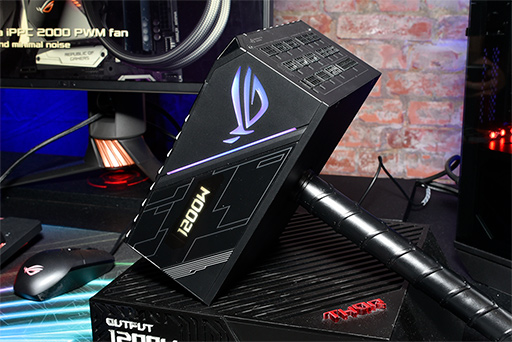 画像ギャラリー No.009のサムネイル画像 / ［COMPUTEX］「ROG」初の液冷クーラーから新型ノートPC，そしてゲーム特化スマホ「ROG Phone」登場で盛り上がったASUSイベントレポート