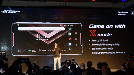 画像ギャラリー No.033のサムネイル画像 / ［COMPUTEX］「ROG」初の液冷クーラーから新型ノートPC，そしてゲーム特化スマホ「ROG Phone」登場で盛り上がったASUSイベントレポート